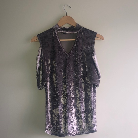 Purple off the shoulder shirt - Picture 1 of 1